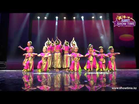 Видео: Glory - индийское настроение | Весенний Show Time 2018