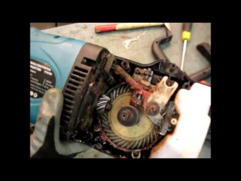 Видео: Ремонт Электропилы(ТРЕСК ПРИ РАБОТЕ ). Замена шестерни 2.Repair of the electric saw Gear replacement