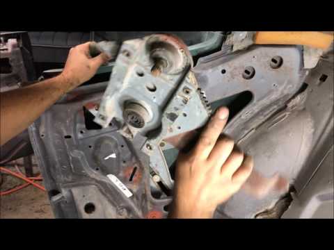 Видео: Снятие и проверка бокового стекла GM 68-72 Chevelle Pontiac Buick Monte Carlo