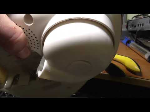 Видео: Ремонт электронных качелей Graco.