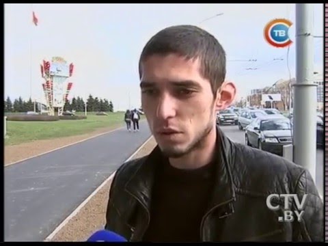 Видео: Страшное ДТП в Минске: легковушка вылетела с моста, погиб рабочий — эксклюзивные кадры