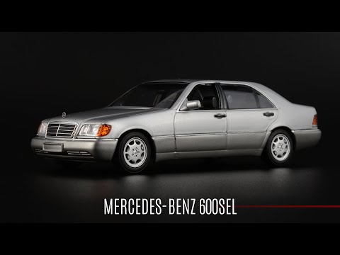 Видео: Mercedes-Benz 600SEL 1991 • MaXichamps • Масштабные модели автомобилей 1990-х 1:43 • W140 • S-Class