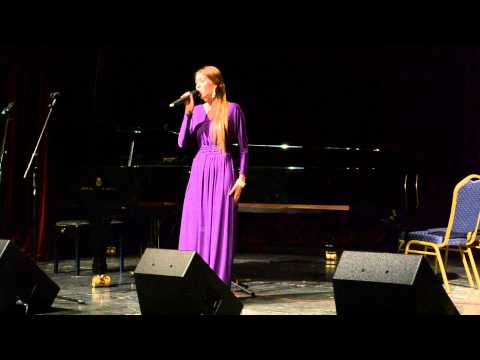 Видео: Юлия Гарифуллина - День опять погас (А. Варум )