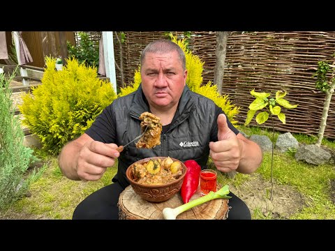 Видео: Жаркое из курочки и молодой картошки!