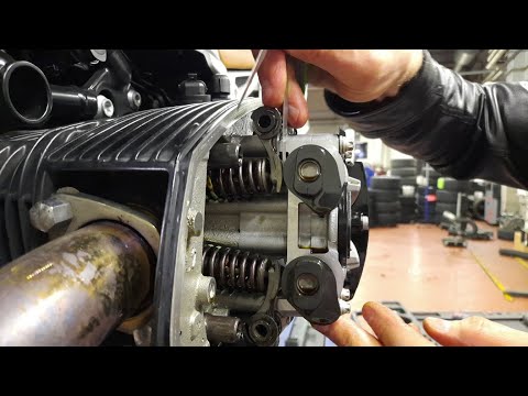 Видео: BMW R NineT Регулировка зазоров клапанов и синхронизация