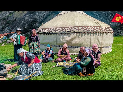 Видео: Кыргызстан! Жизнь КОЧЕВНИКОВ в ЮРТЕ! Бешбармак, Баурсак! Удивительная жизнь в горах!