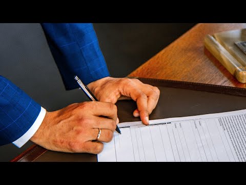 Видео: Как подать заявление судебному приставу, чтобы сохранить прожиточный минимум