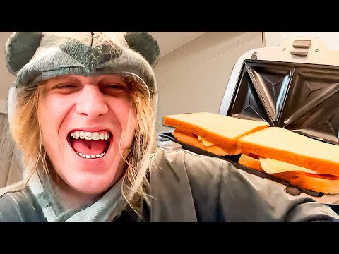 Видео: ПРО ШАПКИ И МУЗЫКУ!! КУКИНГ ПОДКАСТ ПЛОХОЙ ПАРЕНЬ