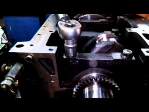 Видео: Фрагмент работы: Cummins 6isbe-1 - затяжка коренных