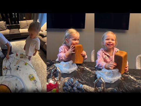 Видео: Вечер У Ольги Орловой дома! Игры в домино! Дочка кушает хлеб как МЫ В ДЕТСТВЕ!