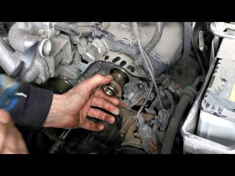 Видео: Посмотрите, насколько просто менять сальники распредвалов и коленвала с помощью специальных оправок