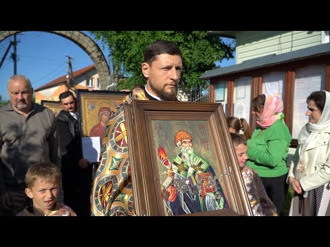 Видео: Чудотворні ікони завітали у село Молодків