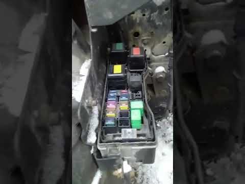Видео: двигателя стуканул ?не заводится исузу нкр75 проблема с проводкой? диагностика покажет !#исузу