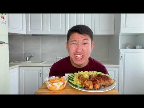 Видео: МУКБАНГ ЧТО С КВАРТИРОЙ?🧐  ЖАРЕННАЯ КАРТОШКА КУРИЦА САЛАТ Mukbang не ASMR