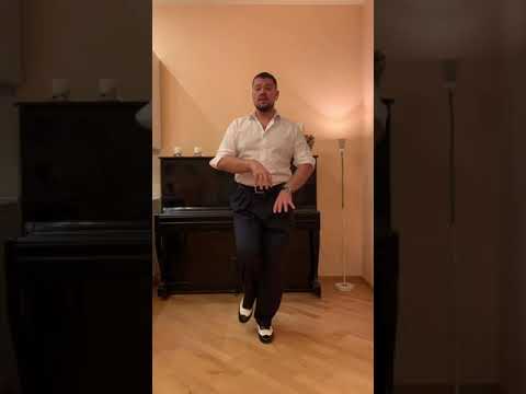 Видео: Постура, ось, перенос веса. Видеоурок танго.