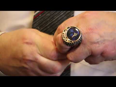 Видео: Александр Бродниковский-видеообзор на часы Чайка в сменных корпусах