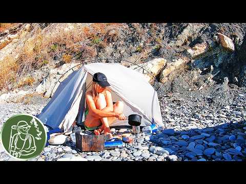 Видео: Поход по диким пляжам | Ставим палатки в диких безлюдных местах