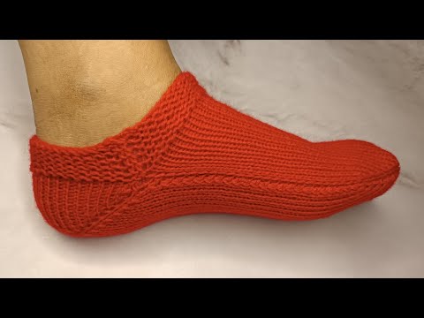 Видео: Простые носки (следки) спицами за один вечер, на 2 спицах