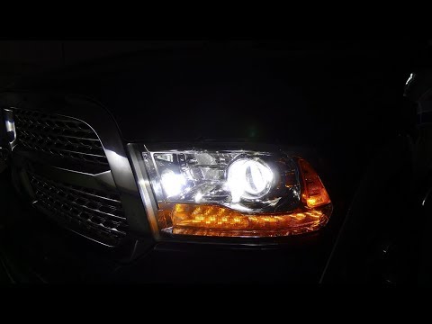 Видео: Тюнинг фар Dodge Ram 1500 Установка светодиодных би линз в фары Додж Рам. Светодиодные фары Доджа.