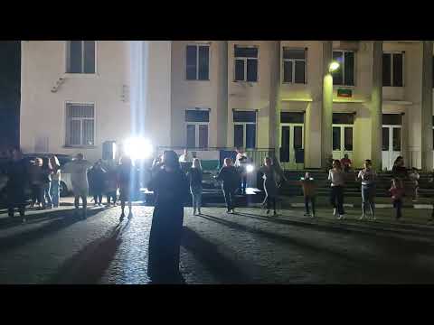 Видео: Бяла роза и китка песни - Самоковско хоро - Галя Гильова