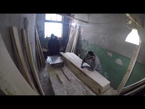 Видео: Производство гробов.