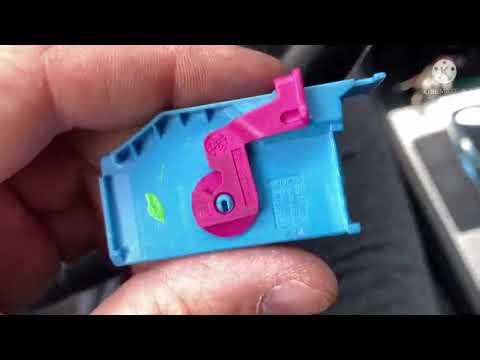 Видео: Черно-белая приборная панель 3C8920880t, вместо красно-синей в VW Passat B6