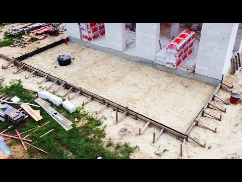 Видео: ВТИХОРЯ ОТ ВСЕХ НАЧАЛ СТРОИТЬ ВЕРАНДУ! САМЫЙ ТЯЖЁЛЫЙ ЭТАП!