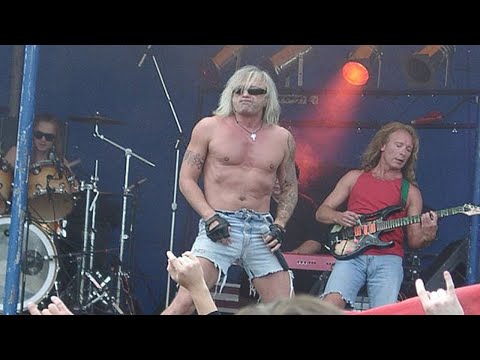 Видео: Псков, Стадион "Машиностроитель" (01.08.2004)