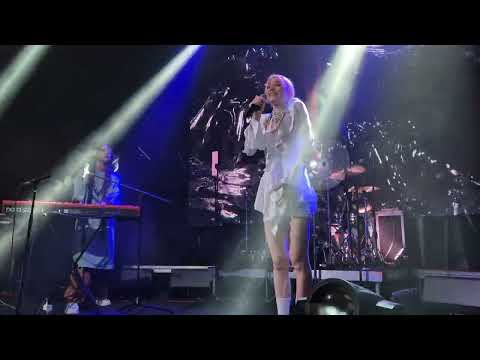 Видео: Лолита Косс + Никита Косс - Сила; Урбан, 29-10-2025