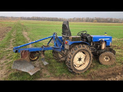 Видео: Потужна оранка однокорпусним плугом 1-35 з передплужником.Огляд плуга