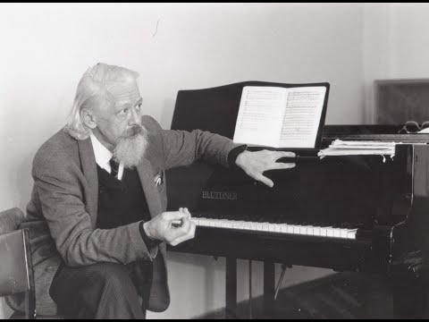 Видео: Юрий Буцко. Фрагмент лекции о фольклоре Yuri Butsko speaks about folklore