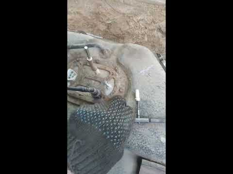 Видео: Хендай Сантафэ. Ремонт топливного бака. Проблемные места бака.