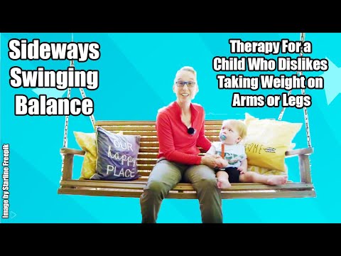 Видео: № 11. Баланс в положении сидения на боку: терапия для ребенка, который ненавидит стоять и ползать