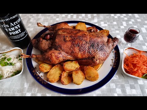 Видео: УТКА на НОВЫЙ ГОД с РАЙСКИМИ ЯБЛОЧКАМИ. Выпуск №999