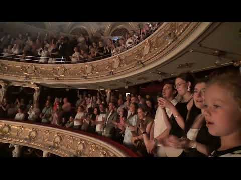 Видео: ХОР ГОМІН  ЧЕРВОНА РУТА на БІС