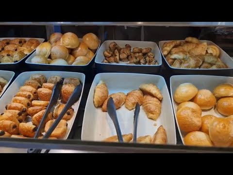 Видео: ЗАВТРАК в Буфете на MSC WORLD EUROPA. Буфет, станция напитков. Питание в круизе, Завтрак на лайнере.