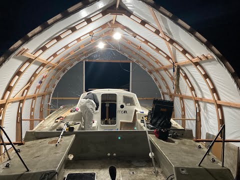 Видео: Постройка лук-сарая!