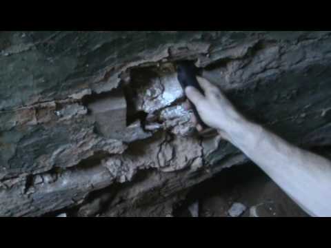 Видео: Поиск в заброшенном доме где был найден клад