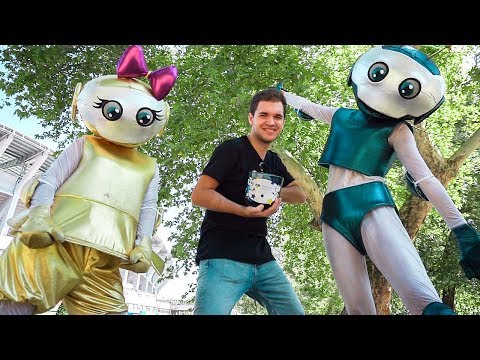 Видео: ПРЕДИЗВИК СО РОБОТИ ВО ПАРК!!