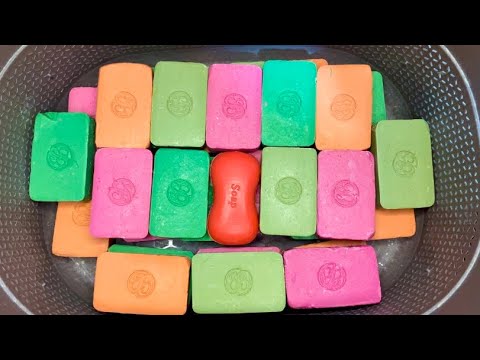 Видео: ASMR 🔪🔥Cutting dry soap 🩷💚🧡💚Резка сухого мыла 🧼🔪