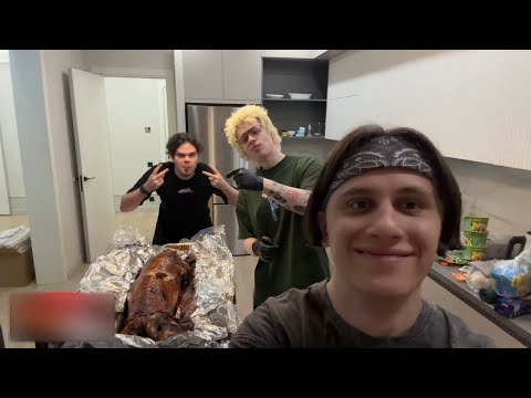 Видео: КУПИЛИ ЦЕЛОГО ЯГНЕНКА | ДЕНЖЕР ЛЕХА, КОПСТЕР, МУРЗ