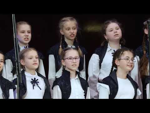 Видео: Музыка Виктора Лысковца, слова Елизаветы Полеес "Птенчики".