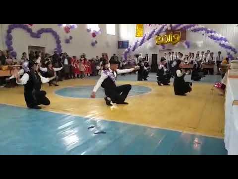 Видео: Кыргыз бий флешмоб 2001 Ы.Мону
