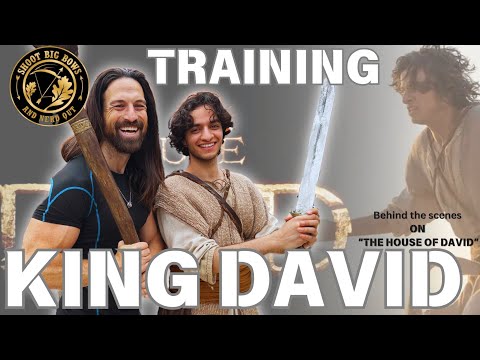 Видео: Подготовка самого известного пращника всех времен для «Дома Давида»