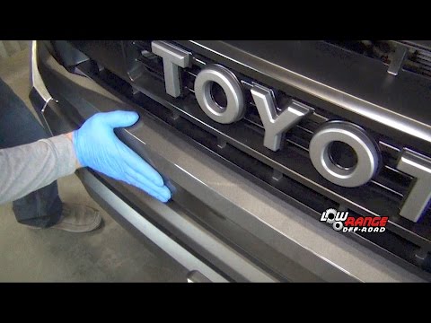 Видео: Установка решетки TRD Pro на Tundra 2017 года