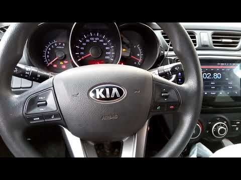 Видео: Установил МУЛЬТИРУЛЬ прямо во дворе дома(кнопки на руль) Кия Рио 3