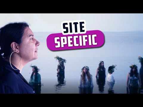 Видео: Site specific — невероятный инструмент, жанр и вид искусства. Таня Вайнштейн о современном театре.