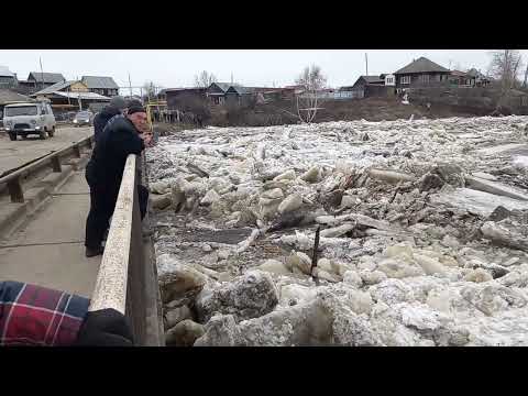 Видео: Ледоход на реке Ай, г. Куса 06.04.2024