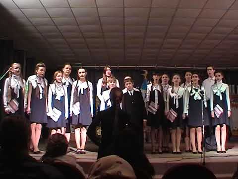 Видео: Children's choir. P. Tchaikovsky. D.Tukhmanov. In an ancient castle / Песня. В старинном замке