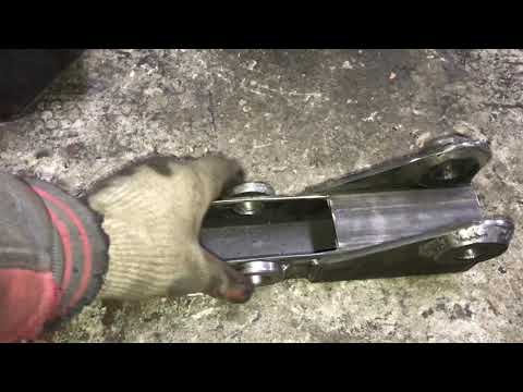 Видео: Бортоповоротный мини погрузчик стрела